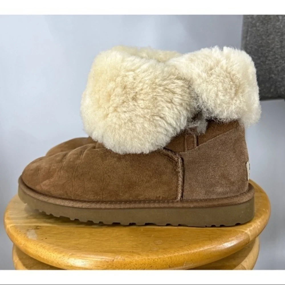 UGGs classic short rollover suede Sherpa lined boot-in chestnut 8